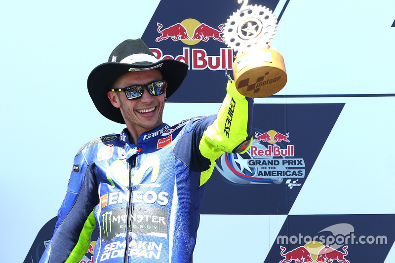 Podium : deuxième place pour Valentino Rossi, Yamaha Factory Racing