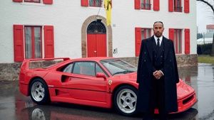 Primer día como piloto de la Scuderia Ferrari HP para Lewis Hamilton