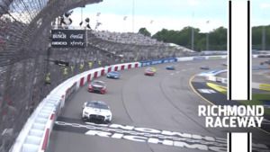 NASCAR Cup: Kevin Harvick wygrywa na Richmond Raceway