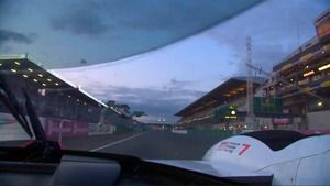 La pole position del Toyota #7 en onboard