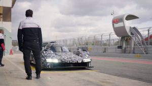 El prototipo Porsche LMDh en la pista de Barcelona