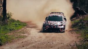 Toyota prueba su híbrido para el WRC