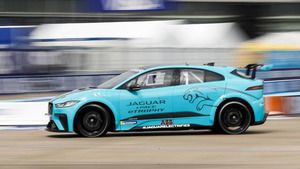 Autosport prueba el coche del Jaguar I-PACE e-TROPHY 2018