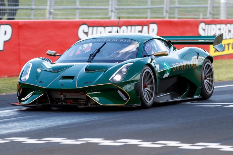 Brabham BT62 stellt Streckenrekord in Bathurst auf