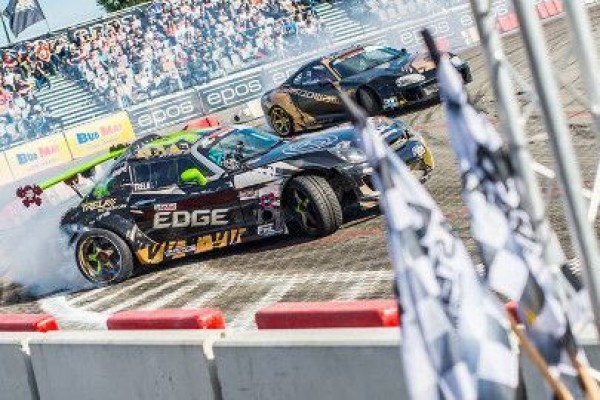 Drifterzy na wybrzeżu