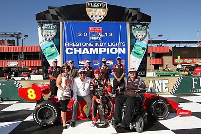 Munoz wins race, Karam wins championship