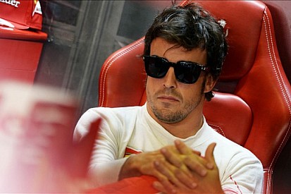 Alonso plays down pace gap to teammate Massa
