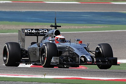McLaren's Magnussen perform a race simulation on Day 3 at Bahrain
