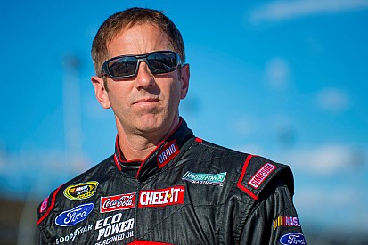 Biffle slams the wall in first practice