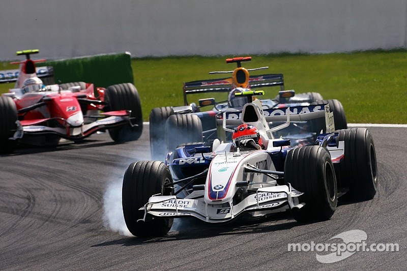 Robert Kubica, BMW Sauber F1 Team, David Coulthard, Red Bull Racing