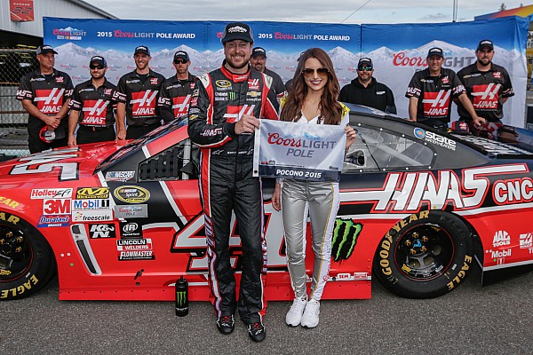 Kurt Busch gana la pole en Pocono