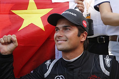 Nelson Piquet Jr signs multi-year Formula E deal