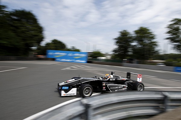Leclerc domina una carrera con lluvia en Norisring