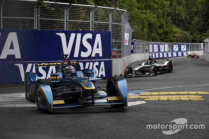 Buemi se lamenta por perder el título