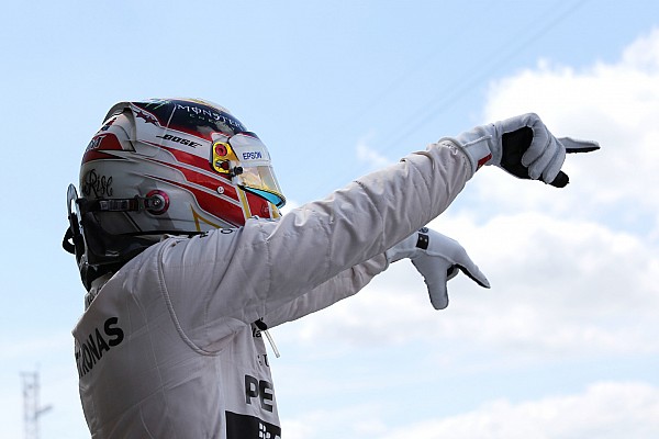 Terceiro da hist&oacute;ria em poles, Hamilton conta com f&atilde;s para vit&oacute;ria