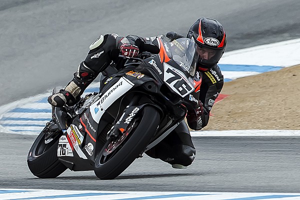 Valencia rinde tributo a Mart&iacute;nez y Rivas