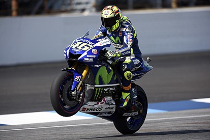 Rossi sigue en la cima del campeonato