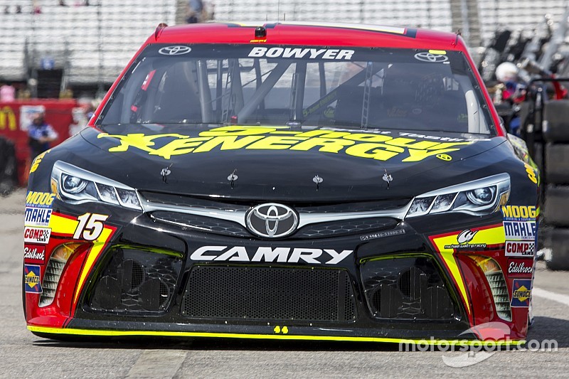 Toyota rend hommage à Michael Waltrip Racing