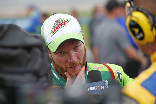 Ao ouvir pilotos, NASCAR dá tiro no pé em Talladega