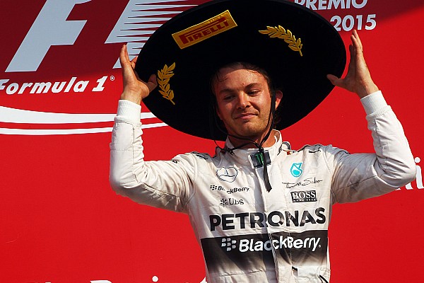 Lauda festeja vitória de Rosberg: "foi melhor que Lewis"