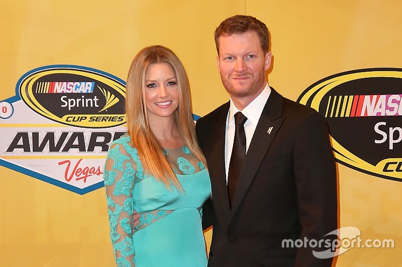 Jr S Wedding Plans Put On Hold Until After 2016 Season Dale Jr S Wedding Plans Put On Hold Until After 2016 Season