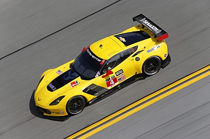 Corvette Racing neemt geen genoegen met winst in drie klassiekers
