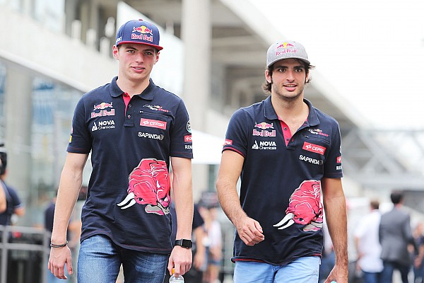 &ldquo;Verstappen e Sainz trabalham duro como Vettel&rdquo;, diz chefe