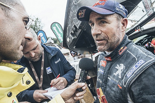 St&eacute;phane Peterhansel muestra la experiencia