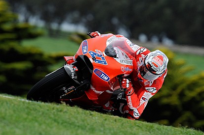 Casey Stoner: „Wild Card? Erst mal schauen, wie die Tests laufen“