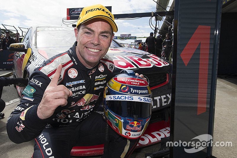Craig Lowndes: Schlüsselbeinbruch nach Motorradunfall
