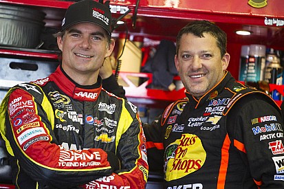Stewart: I’m not "deserving" of Jeff Gordon farewell treatment