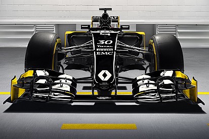 Renault mit Jolyon Palmer und Kevin Magnussen in Schwarz-Gelb