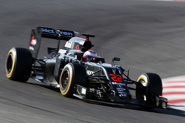 Mudanças finais da McLaren 2016 estreiam só na Austrália