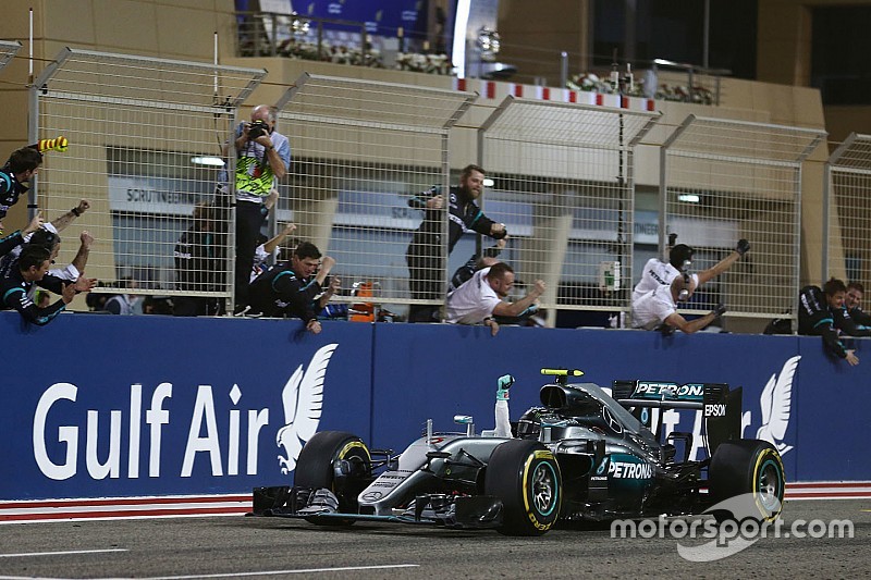 Formel 1 Bahrain: Nico Rosberg siegt vor Räikkönen und Hamilton