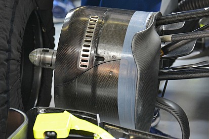 Formel-1-Technik: Modifikationen am Williams-FW38-Bremskanal