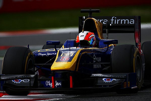 Victoria para Lynn y fuerte golpe de Giovinazzi