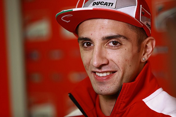 Iannone: &ldquo;Suzuki me ha convencido al ofrecerme el n&uacute;mero 1&rdquo;