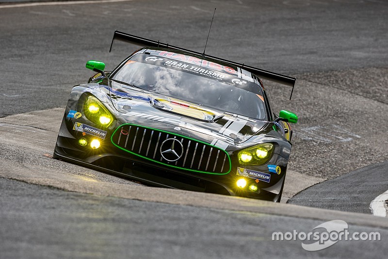 24h Nürburgring: Vierfachführung für Mercedes zur Rennhälfte