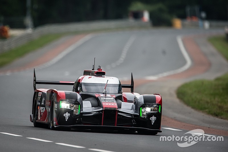 #8 Audi Sport Team Joest Audi R18 e-tron quattro: Lucas di Grassi, Loic Duval, Oliver Jarvis