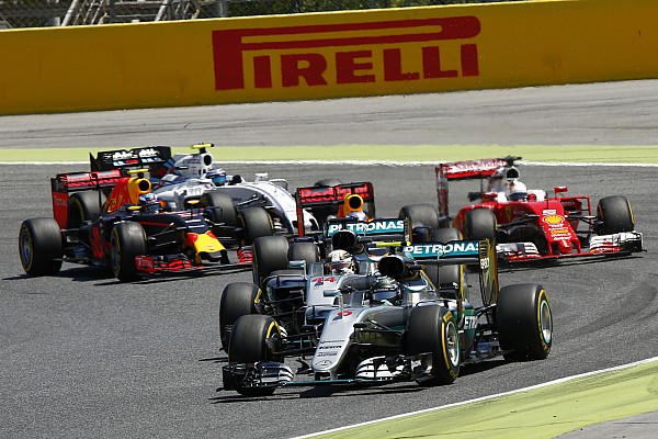 Por qu&eacute; Mercedes no controla demasiado a Hamilton y Rosberg