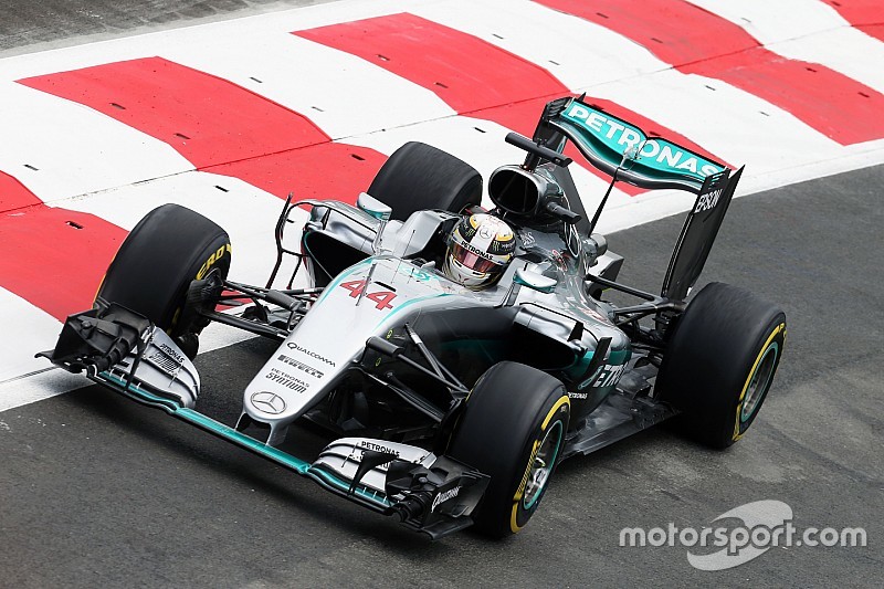 Formel 1 in Baku: Lewis Hamilton auch im dritten Training Schnellster