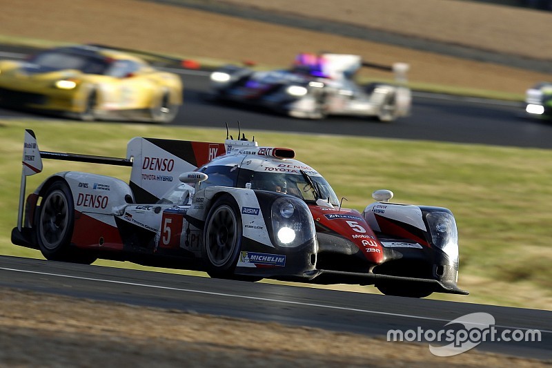 #5 Toyota Racing Toyota TS050 Hybrid: Anthony Davidson, S&eacute;bastien Buemi, Kazuki Nakajima