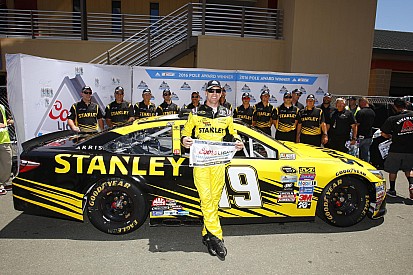 Carl Edwards conquista la pole a Sonoma