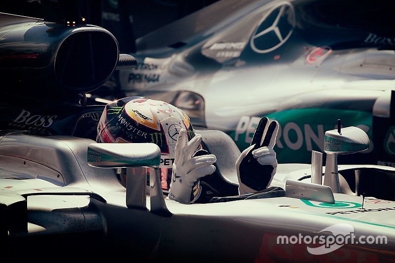 Race winner Lewis Hamilton, Mercedes AMG F1 W07 Hybrid celebrates in parc ferme