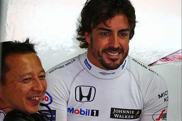 Alonso crê que Honda foi da “noite para o dia” em 2016