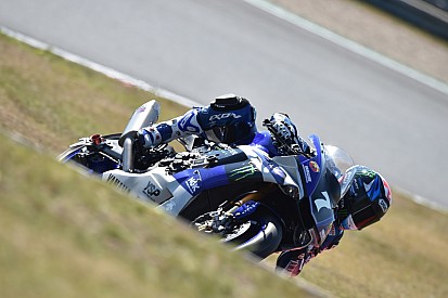 8h Oschersleben: Bradley Smith mit Fleischwunde am Oberschenkel