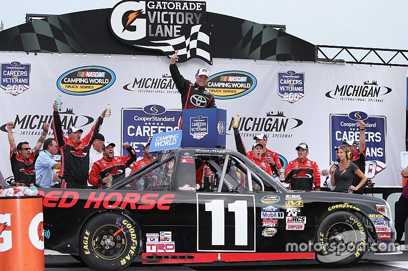 Race winner Brett Moffitt, Red Horse Racing Toyota