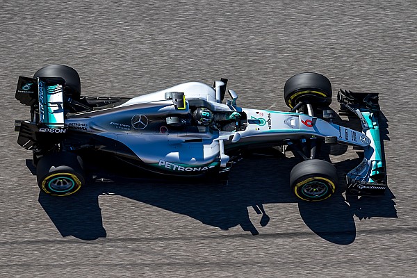 Rosberg dá troco em Hamilton e é o mais rápido do dia