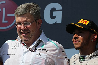 Hamilton elogia a Brawn por construir los cimientos del éxito de Mercedes