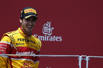 Ferrari rekrut Giovinazzi sebagai pembalap ketiga di F1 2017